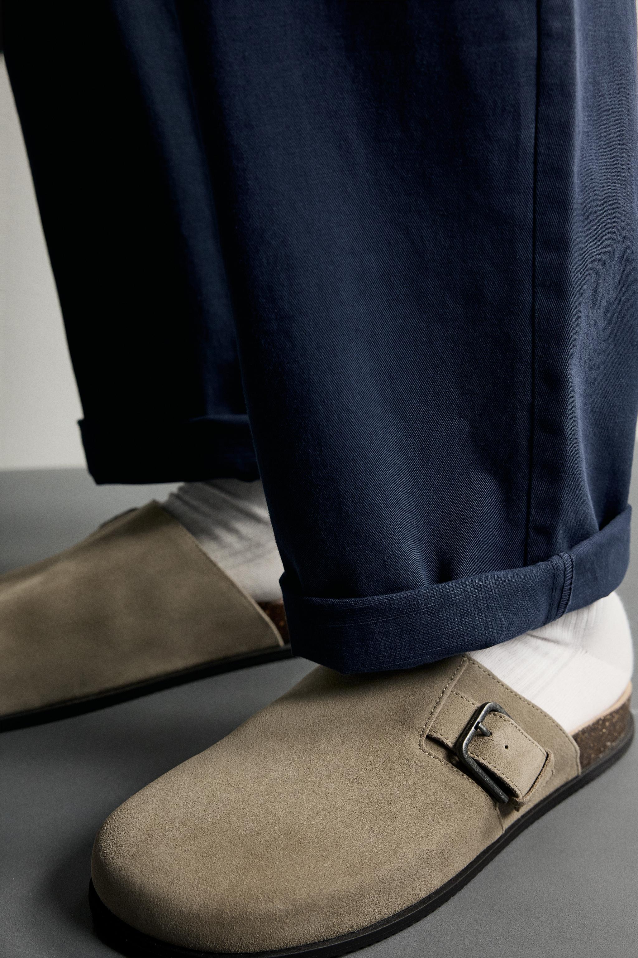 BUCKLED LEATHER CLOGS